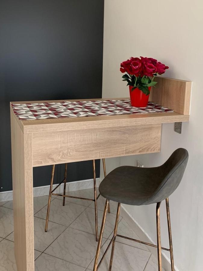 קוסטרנה Apartments Lota מראה חיצוני תמונה
